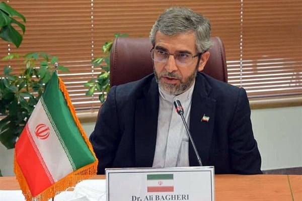 علی باقری جهت رایزنی با مقامات عراق عازم بغداد شد