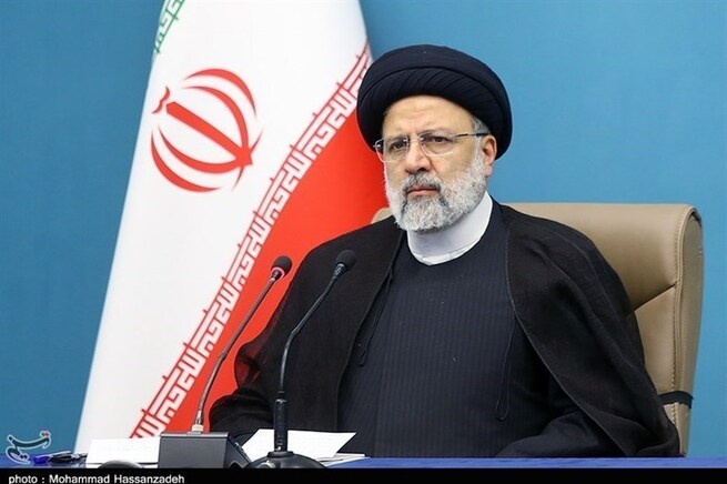در جایگاه تصمیم‌گیری باید از حق تبعیت کرد/قوا در مهار فساد هم‌افزایی داشته باشند