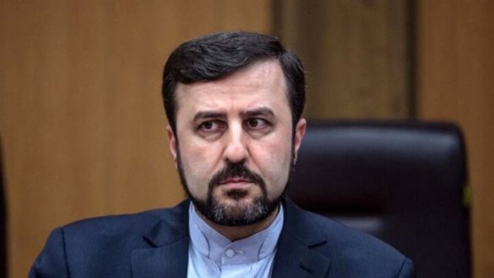 تاکید غریب‌آبادی بر پیگیری حقوقی قضایی پرونده‌های قربانیان ترور