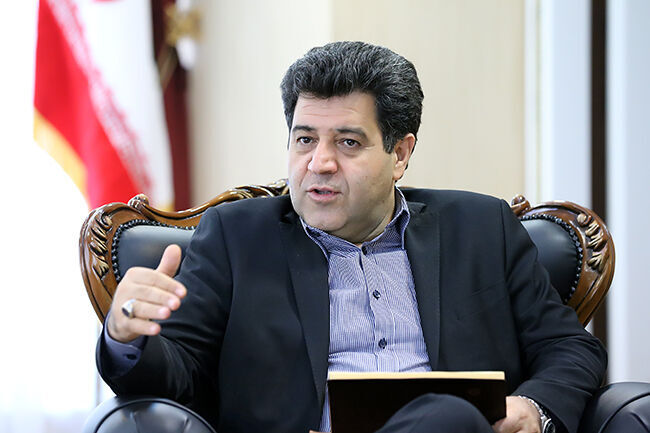 سلاح ورزی از ریاست اتاق بازرگانی کنار رفت
