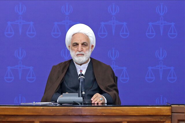 تمام تلاش خود را برای کاهش مشکلات اقتصادی کارکنان قوه قضائیه انجام می‌دهیم